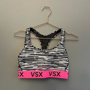 Victoria’s Secret Sport The Player Collection Racerback Sports Bra Size Medium